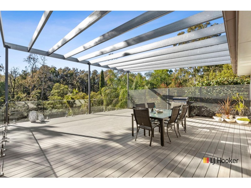 40 Karoola Crescent, Surfside NSW 2536