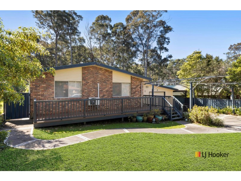 5 Connells Close, Mossy Point NSW 2537