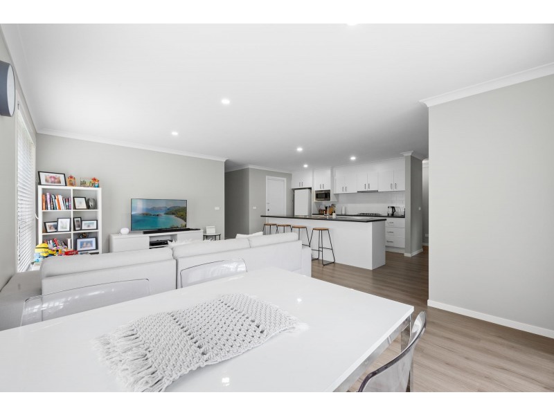 2 Escape Place, Malua Bay NSW 2536