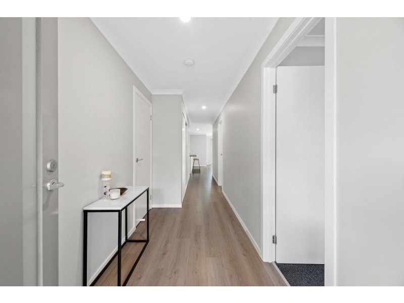 2 Escape Place, Malua Bay NSW 2536