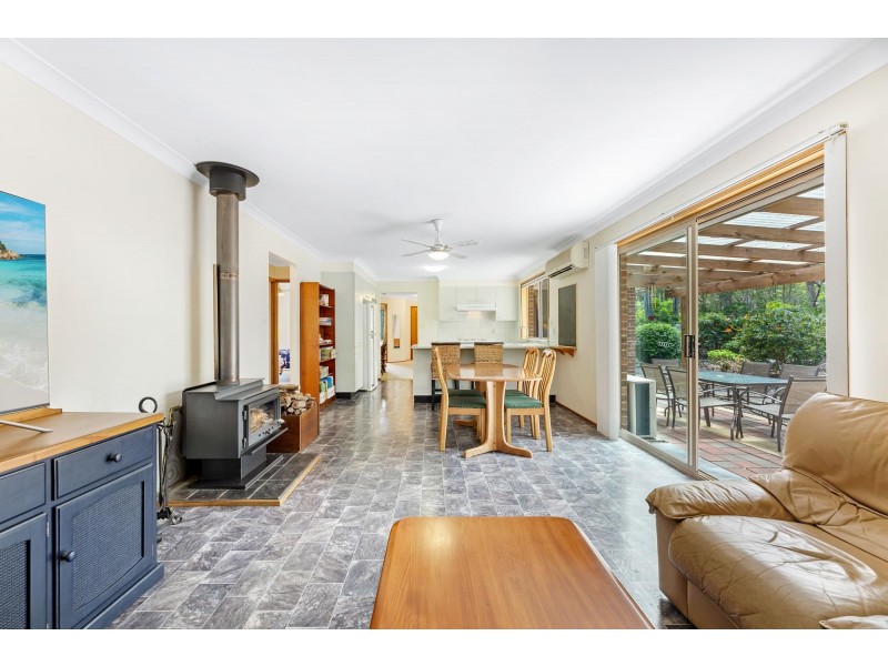 12 Spinnaker Place, Moruya Heads NSW 2537