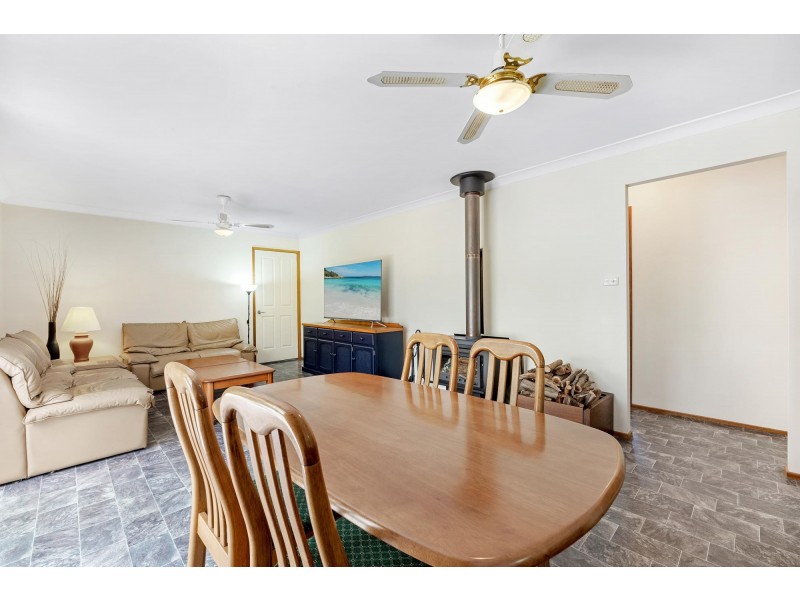 12 Spinnaker Place, Moruya Heads NSW 2537