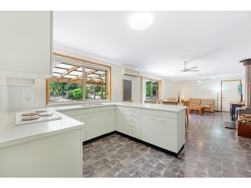 12 Spinnaker Place, Moruya Heads NSW 2537