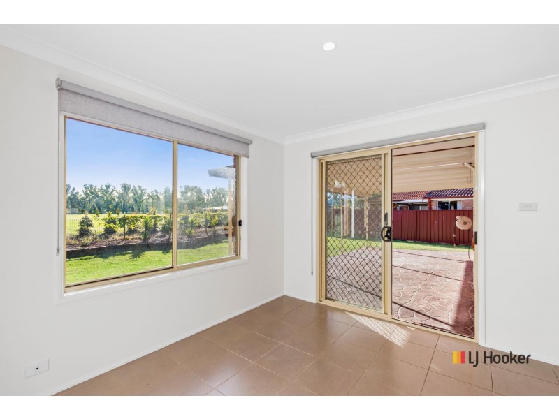 8 Zanthus Drive, Broulee NSW 2537