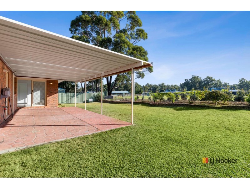 8 Zanthus Drive, Broulee NSW 2537