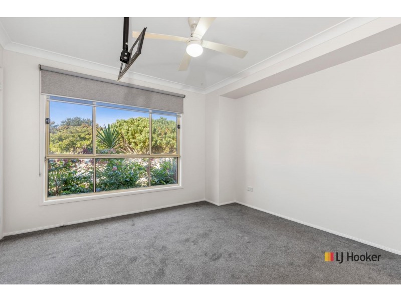8 Zanthus Drive, Broulee NSW 2537