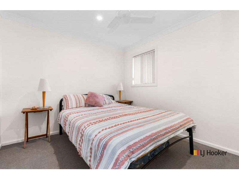 11/1A-1B Myamba Parade, Surfside NSW 2536