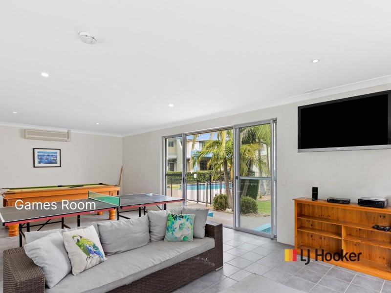 11/1A-1B Myamba Parade, Surfside NSW 2536