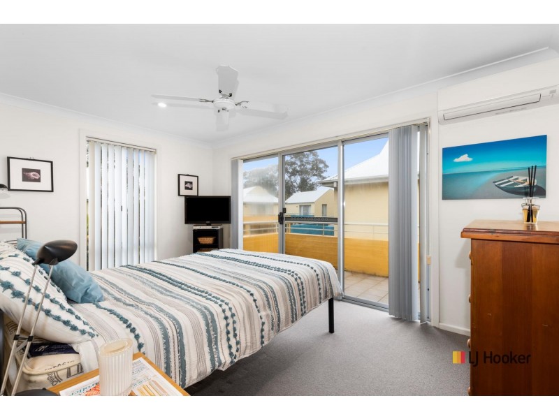 11/1A-1B Myamba Parade, Surfside NSW 2536