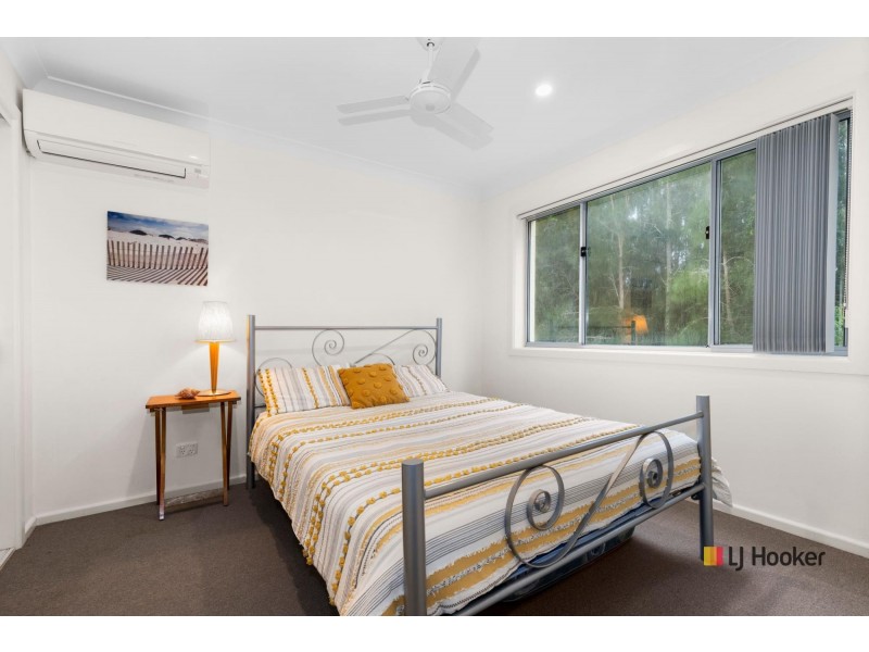 11/1A-1B Myamba Parade, Surfside NSW 2536