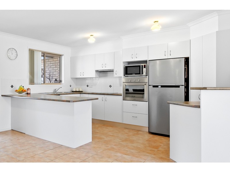 6/9 Eric Fenning Drive, Surf Beach NSW 2536