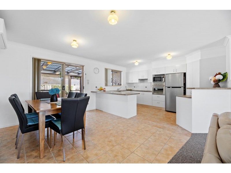 6/9 Eric Fenning Drive, Surf Beach NSW 2536