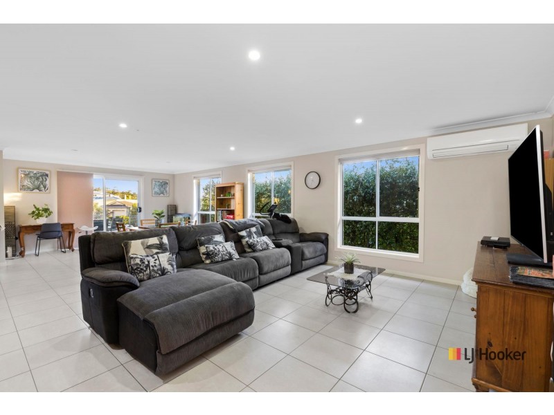 9A Broomfield Crescent, Long Beach NSW 2536