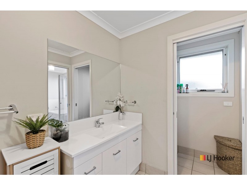 9A Broomfield Crescent, Long Beach NSW 2536