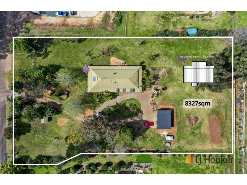8 Silverdell Place, Surf Beach NSW 2536