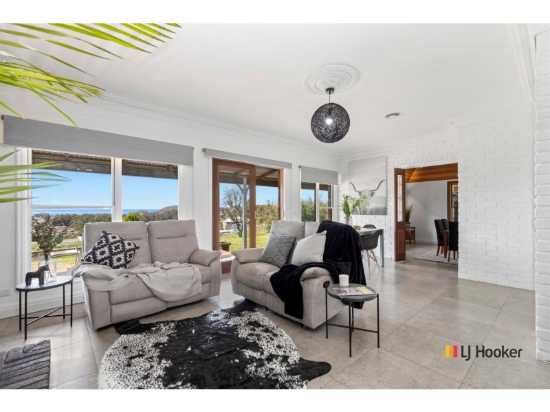 8 Silverdell Place, Surf Beach NSW 2536