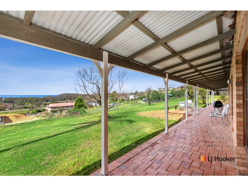 8 Silverdell Place, Surf Beach NSW 2536