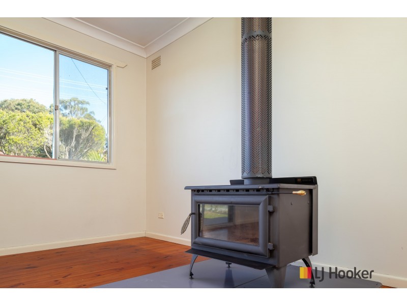52 Bavarde Ave, Batemans Bay NSW 2536