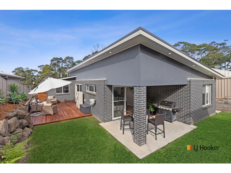 82 Bellbird Drive, Malua Bay NSW 2536