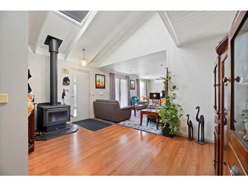 29 Eric Fenning Drive, Surf Beach NSW 2536