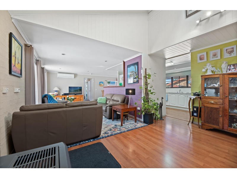 29 Eric Fenning Drive, Surf Beach NSW 2536