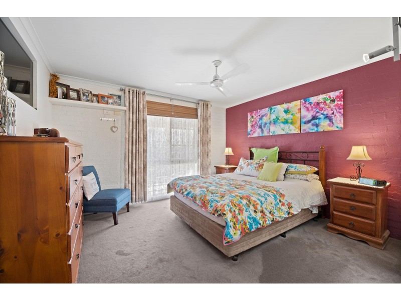 29 Eric Fenning Drive, Surf Beach NSW 2536