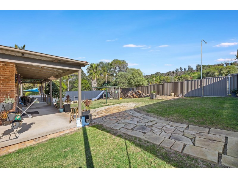 29 Eric Fenning Drive, Surf Beach NSW 2536