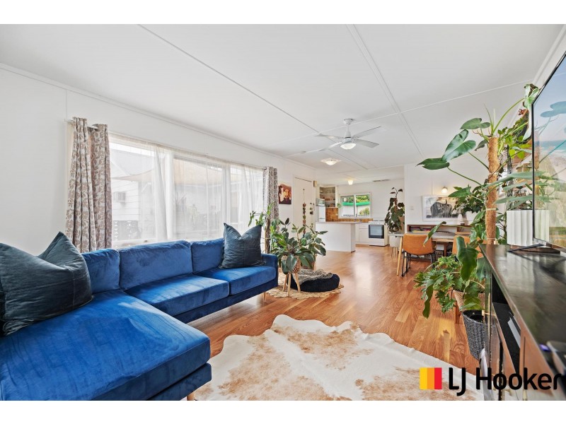 6 Bavarde Avenue, Batemans Bay NSW 2536