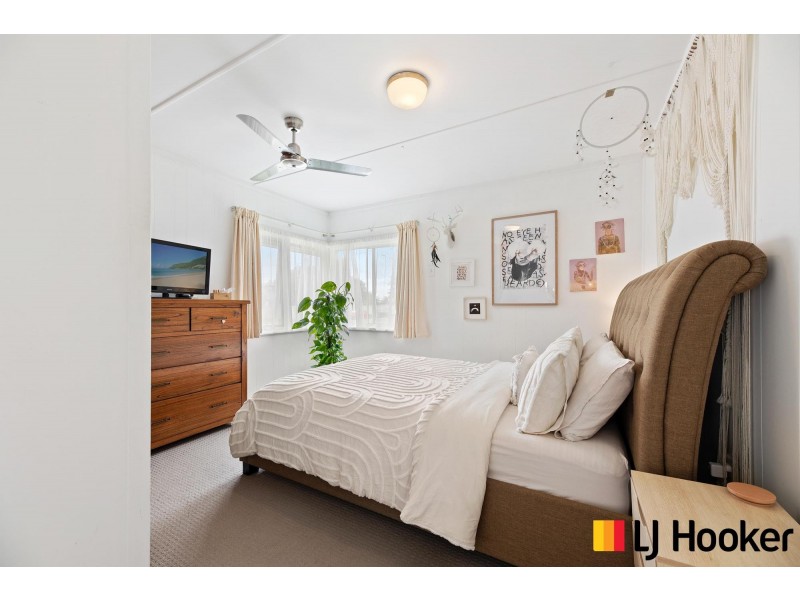 6 Bavarde Avenue, Batemans Bay NSW 2536