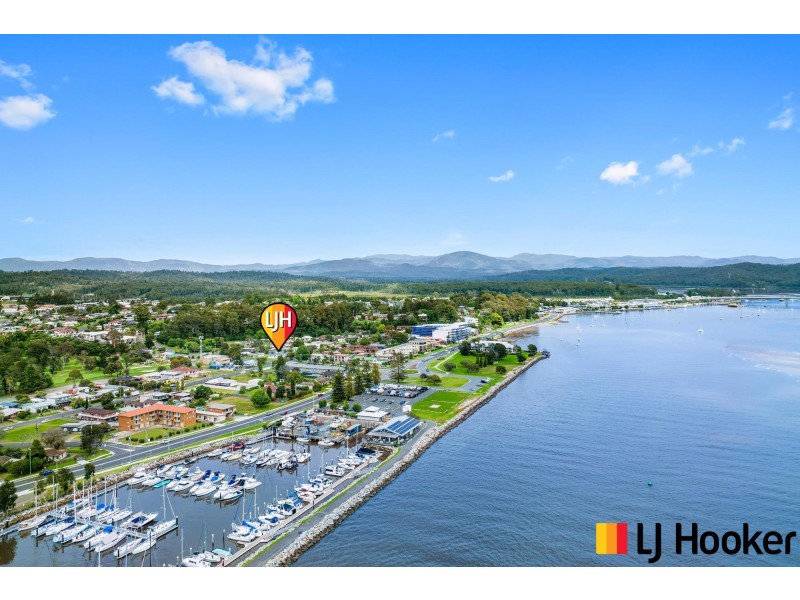 6 Bavarde Avenue, Batemans Bay NSW 2536