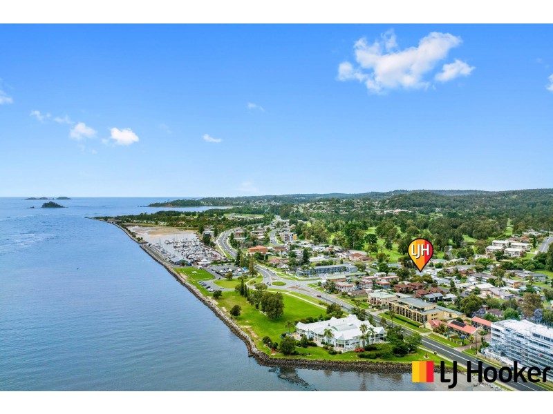 6 Bavarde Avenue, Batemans Bay NSW 2536