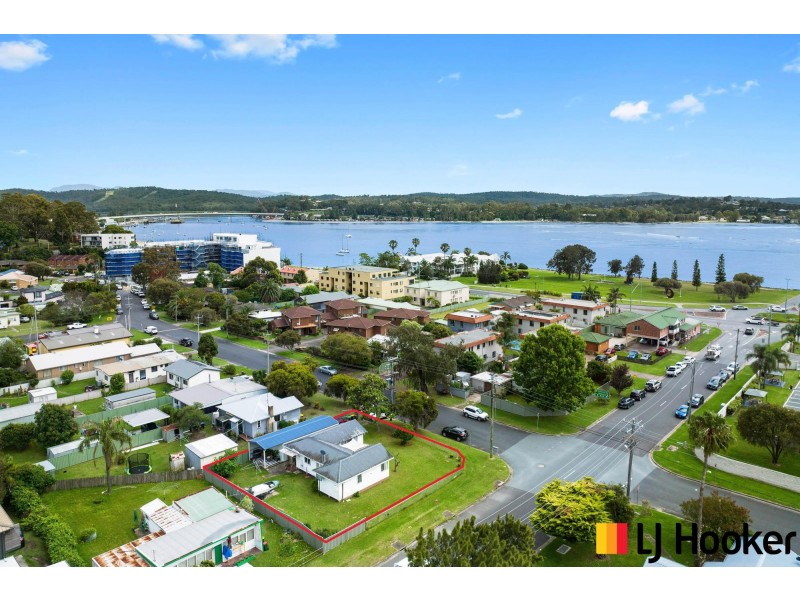 6 Bavarde Avenue, Batemans Bay NSW 2536