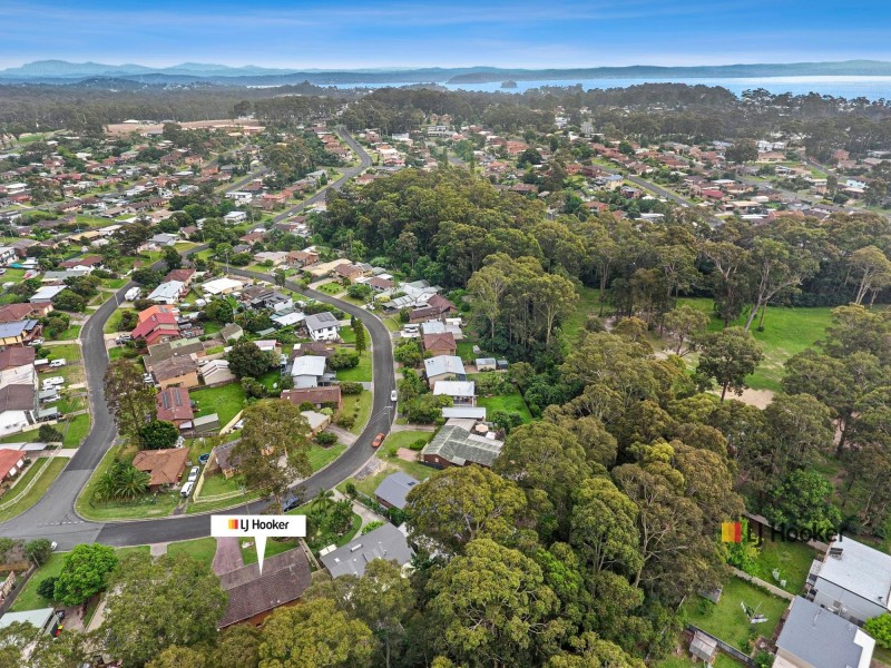 11 Flinders Way, Surf Beach NSW 2536