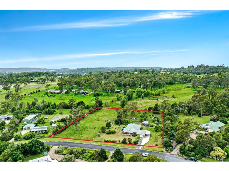 27 Yarimup Place, Moruya NSW 2537