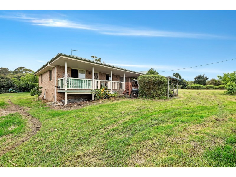 27 Yarimup Place, Moruya NSW 2537