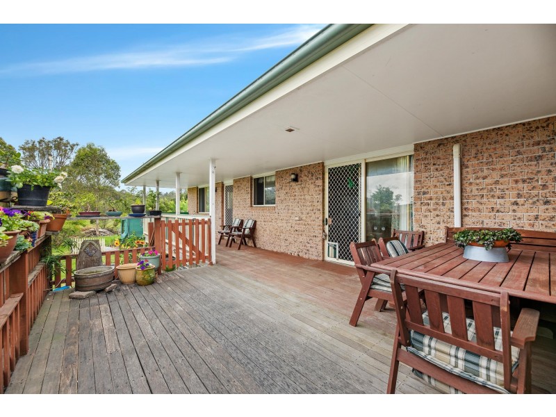 27 Yarimup Place, Moruya NSW 2537