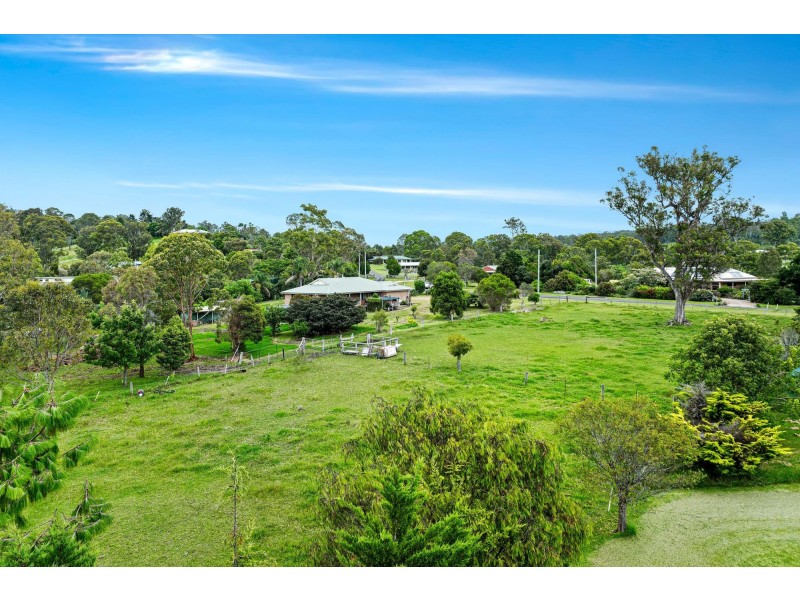 27 Yarimup Place, Moruya NSW 2537