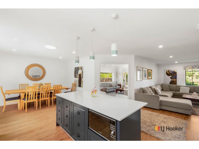 8 Nicholas Grove, Rosedale NSW 2536