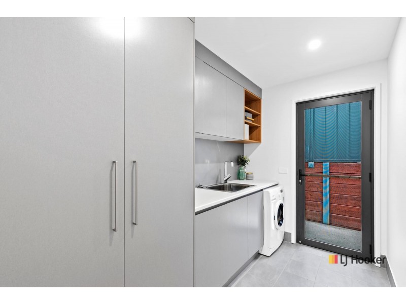 72 Freycinet Drive, Sunshine Bay NSW 2536