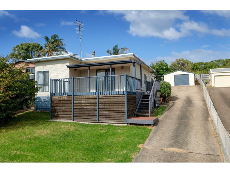 7 Iluka Avenue, Malua Bay NSW 2536