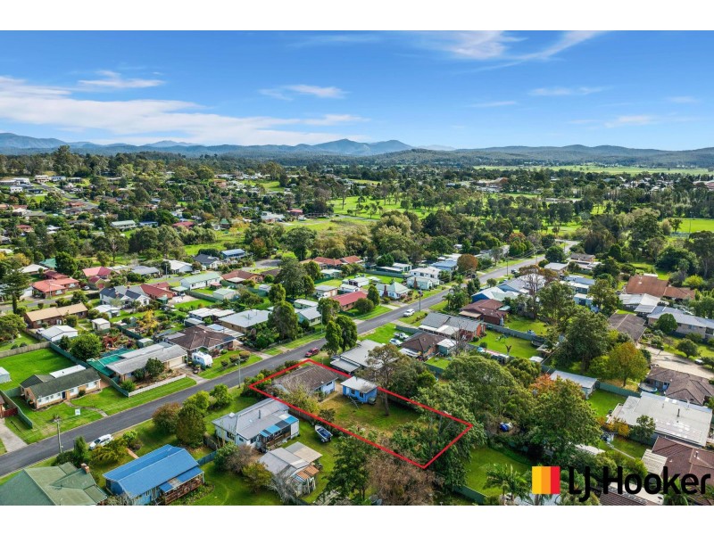 30 Haslingden Street, Moruya NSW 2537