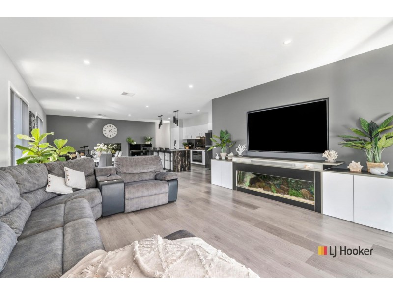 11 Jarrah Way, Malua Bay NSW 2536