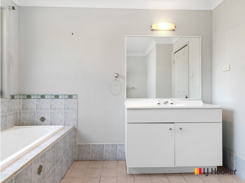 8 John Forrest Place, Sunshine Bay NSW 2536