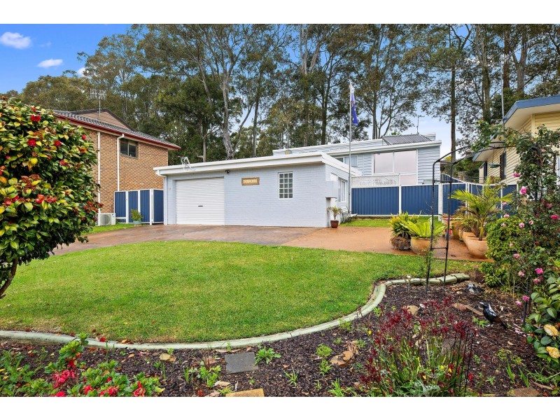 16 Christopher Crescent, Batehaven NSW 2536
