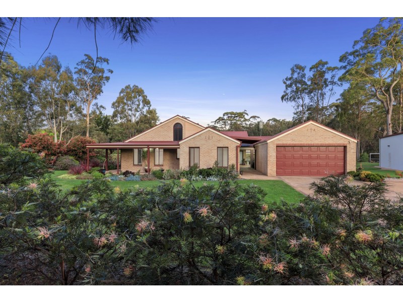 2 The Inlet, Mossy Point NSW 2537