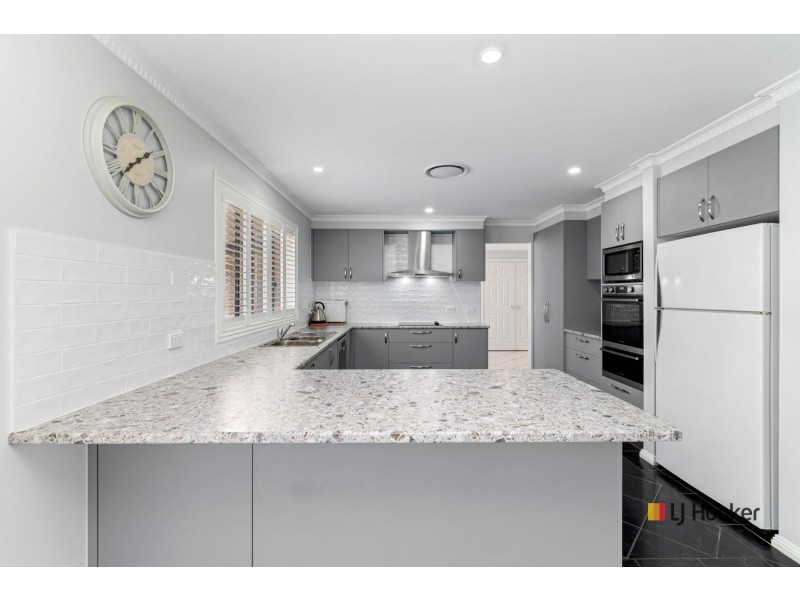 6 Estuary Way, Mossy Point NSW 2537