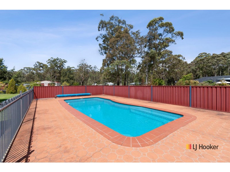 6 Estuary Way, Mossy Point NSW 2537