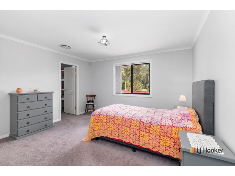 6 Estuary Way, Mossy Point NSW 2537