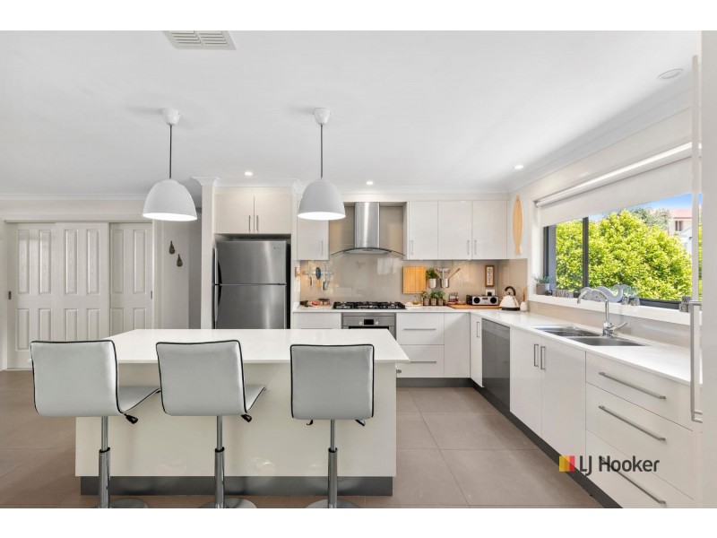 2 Elford Way, Malua Bay NSW 2536