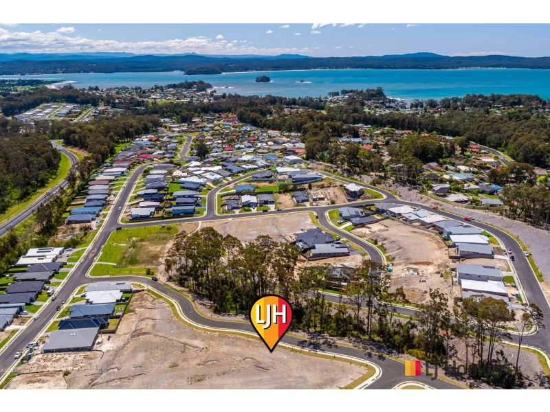 14 Tench Street, Sunshine Bay NSW 2536